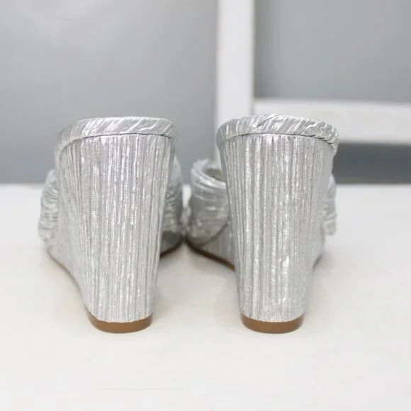 Jewel Badgley Mischka Women's Silver Metallic Hype Knot Wedge Heel Sandal Size 9 - Picture 4 of 9